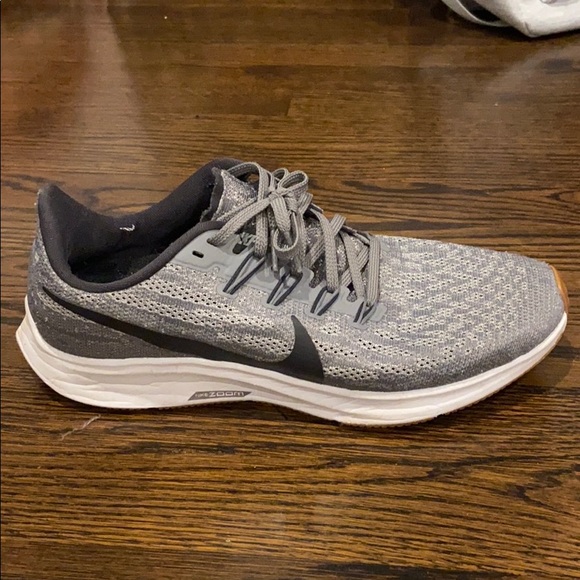 Nike Zoom Pegasus 36 - Picture 2 of 3